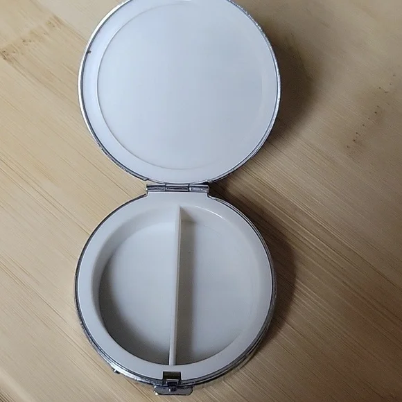 Brighton Love Beat Pill Box - Picture 3 of 4